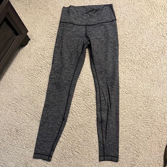 Lululemon workout pants. - Picture 1 of 5
